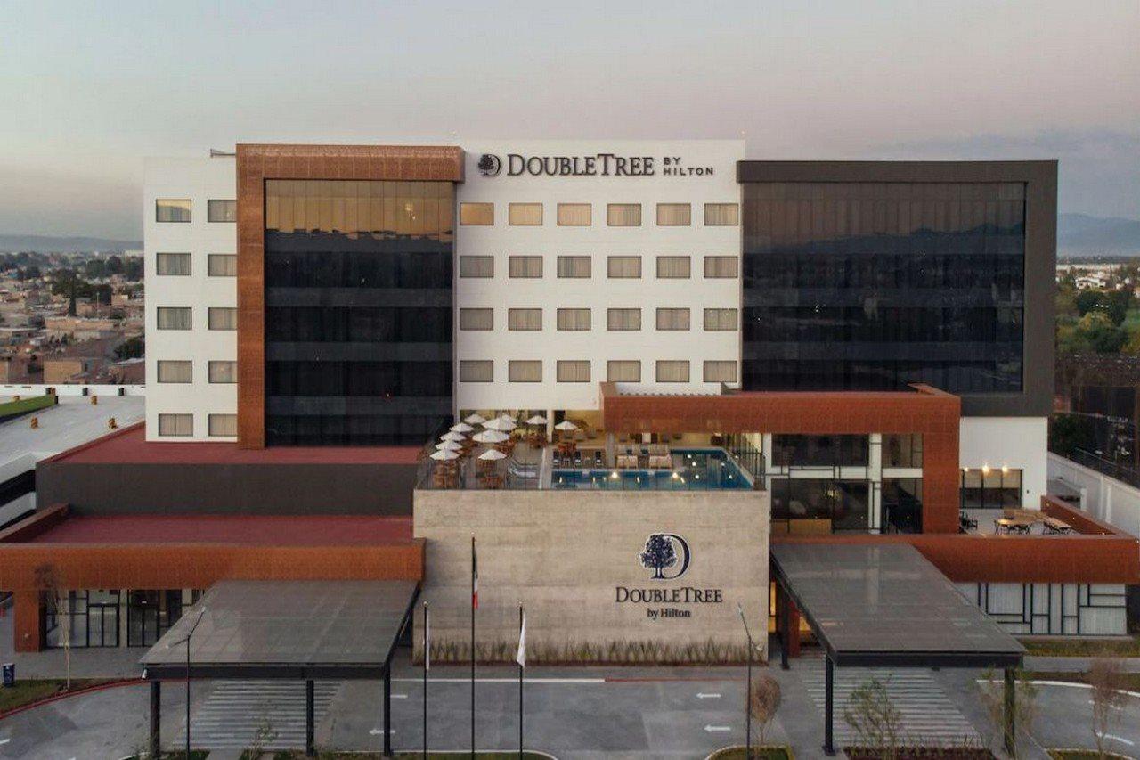Doubletree By Hilton Celaya Селая Екстер'єр фото