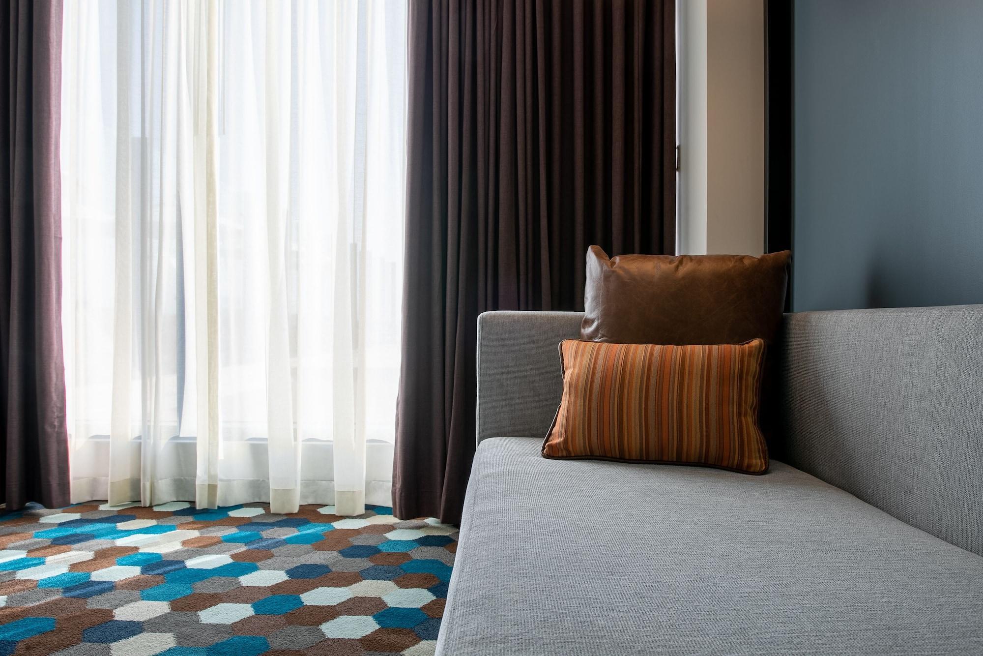 Doubletree By Hilton Celaya Селая Екстер'єр фото