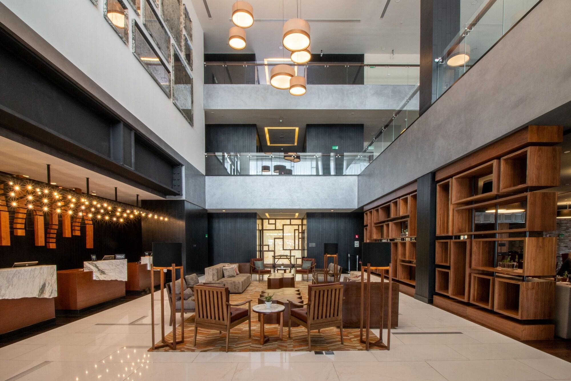Doubletree By Hilton Celaya Селая Екстер'єр фото