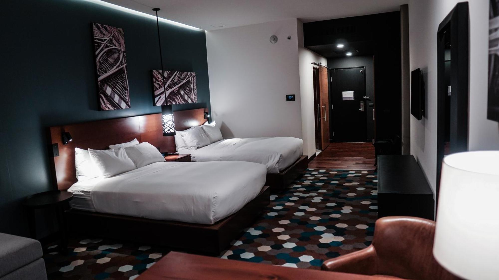 Doubletree By Hilton Celaya Селая Екстер'єр фото