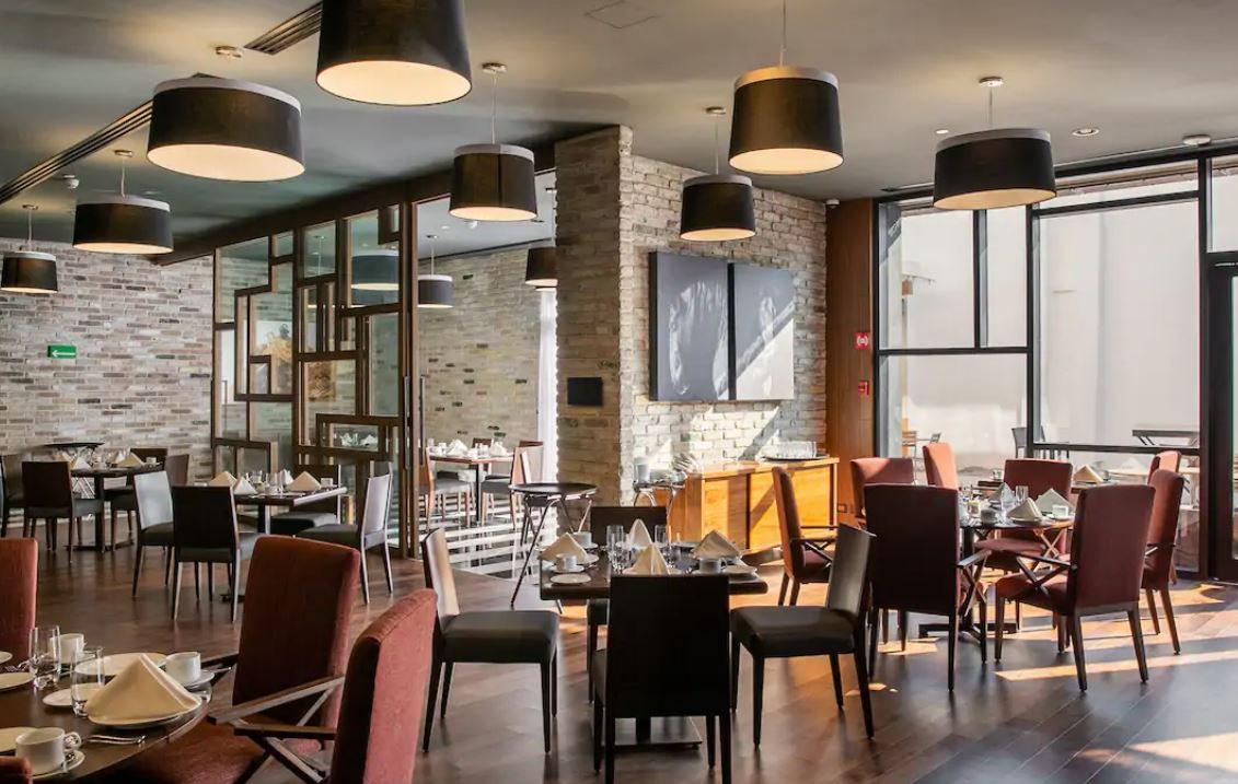 Doubletree By Hilton Celaya Селая Екстер'єр фото